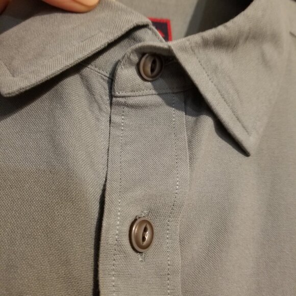 Men's UNTUCKit XXL Long-Sleeved Button Down Shirt - Picture 5 of 9